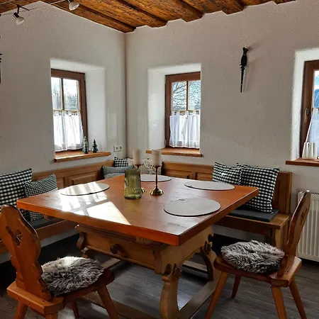 Haus Wildblick بيت للعطل